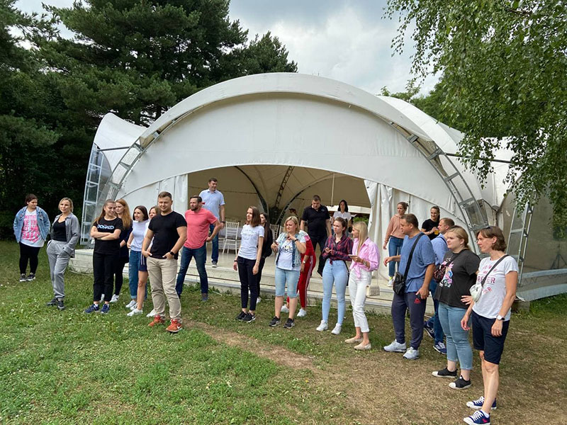 восхитительный тимбилдинг на природе