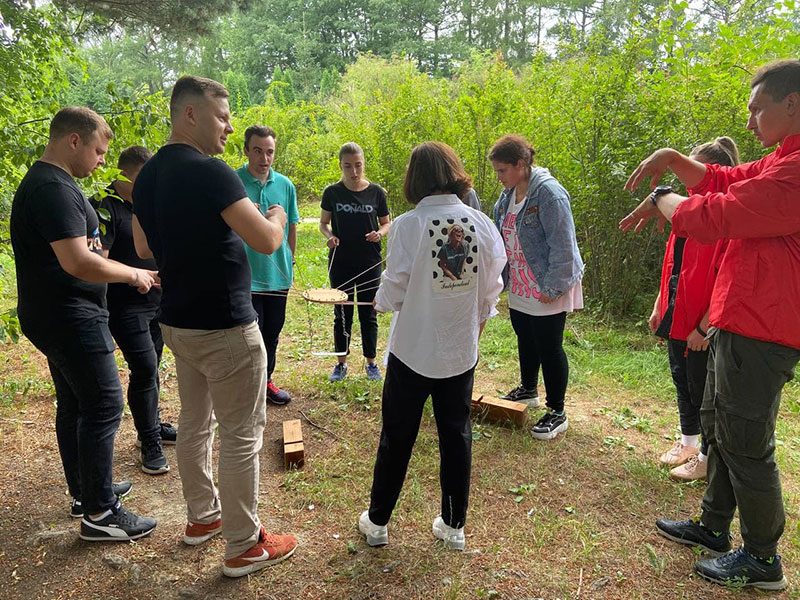 восхитительный тимбилдинг на природе