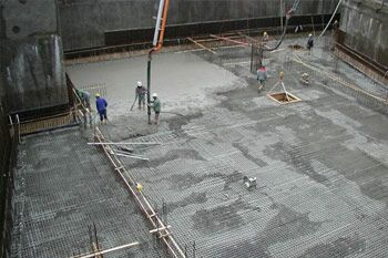 бетонирование стен, полов, фундаментов и подземных бетонных конструкций