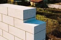 Как укладывать пеноблоки при строительстве загородного дома?