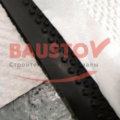как выглядит Профилированная мембрана с двумя клеевыми полосами Gruntflex Heavy Duty Дренаж (450г/м2)