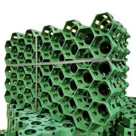 Газонная решетка пластиковая (Мастер Хаки) фотография